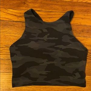 Athleta Conscious Crop